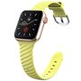 Siliconen &#039;Twist&#039; bandje - Geel - Geschikt voor Apple Watch 38mm / 40mm / 41mm / 42mm