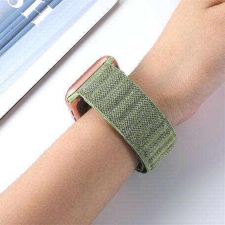 Denim nylon bandje - Groen - Geschikt voor Apple Watch 38mm / 40mm / 41mm / 42mm