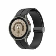 By Qubix Samsung Galaxy Watch 4 bandje - 40mm & 44mm - D-buckle sportbandje - Zwart - Bandbreedte: 20mm Horlogeband smartwatch band bandjes