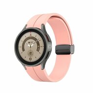 By Qubix Samsung Galaxy Watch 5 bandje - 40mm & 44mm - D-buckle sportbandje - Lichtroze - Bandbreedte: 20mm Horlogeband smartwatch band bandjes