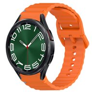 Wave Sportband met aansluitknop - Oranje - Samsung Galaxy Watch 6 Classic - 47mm & 43mm